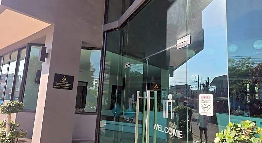 โรงแรม Memo 3*