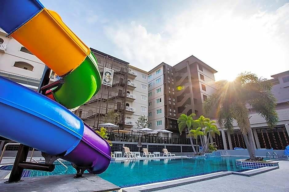 Hotel Sabai Nearby Marina