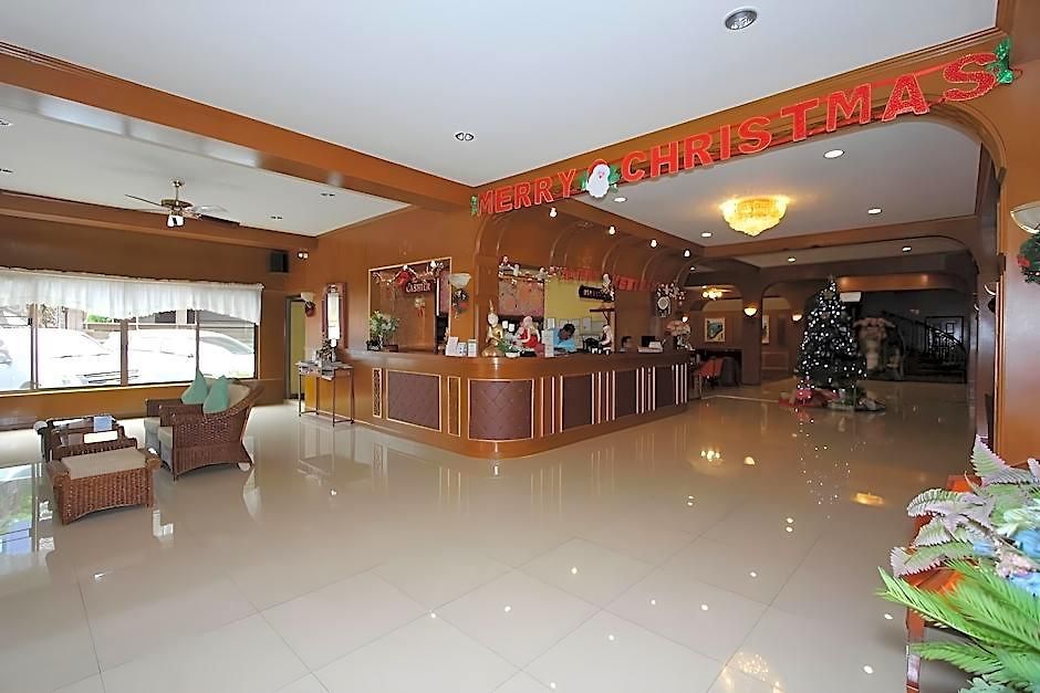 Sabai Nearby Marina 3*