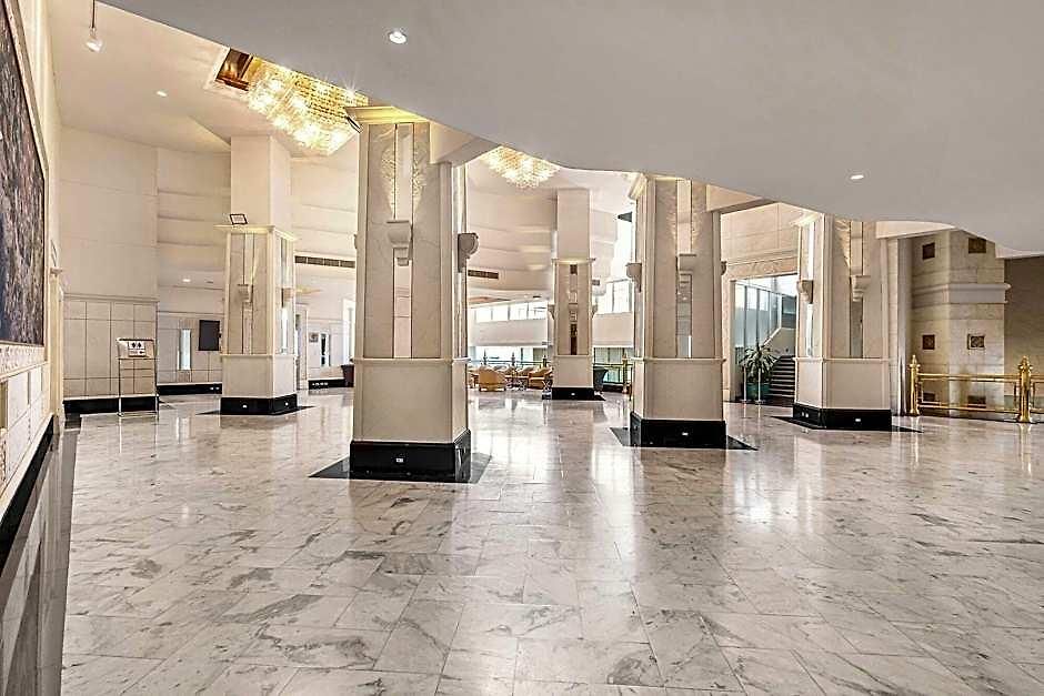 โรงแรม Royal Wing & 5*