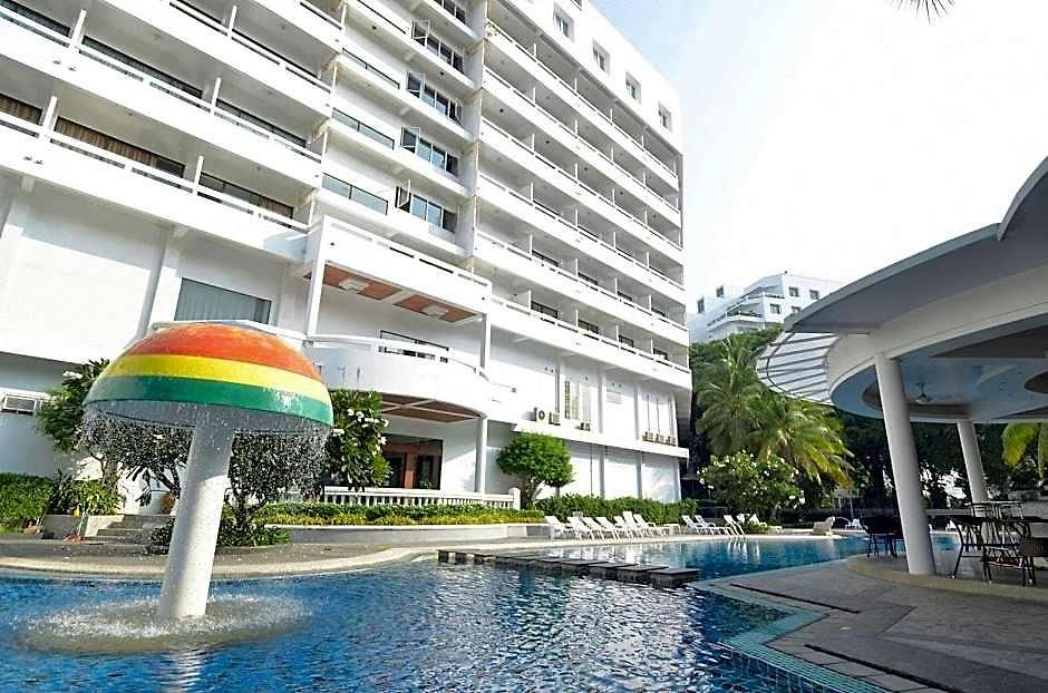Welcome Plaza Hotel 3*