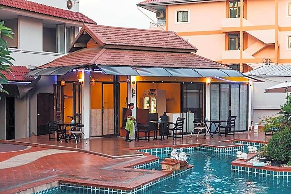 Gazebo Hotel