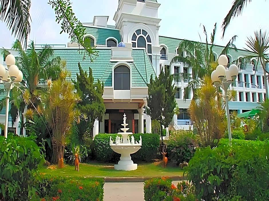 The Camelot 4* Pattaya