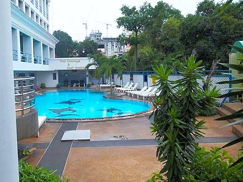 The Camelot โรงแรม Pattaya