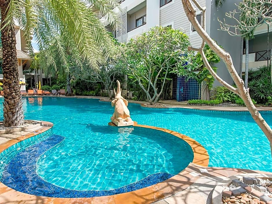 โรงแรม Sea Breeze Jomtien 4*