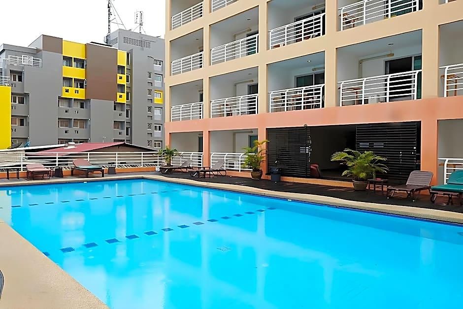 โรงแรม Eastiny Seven