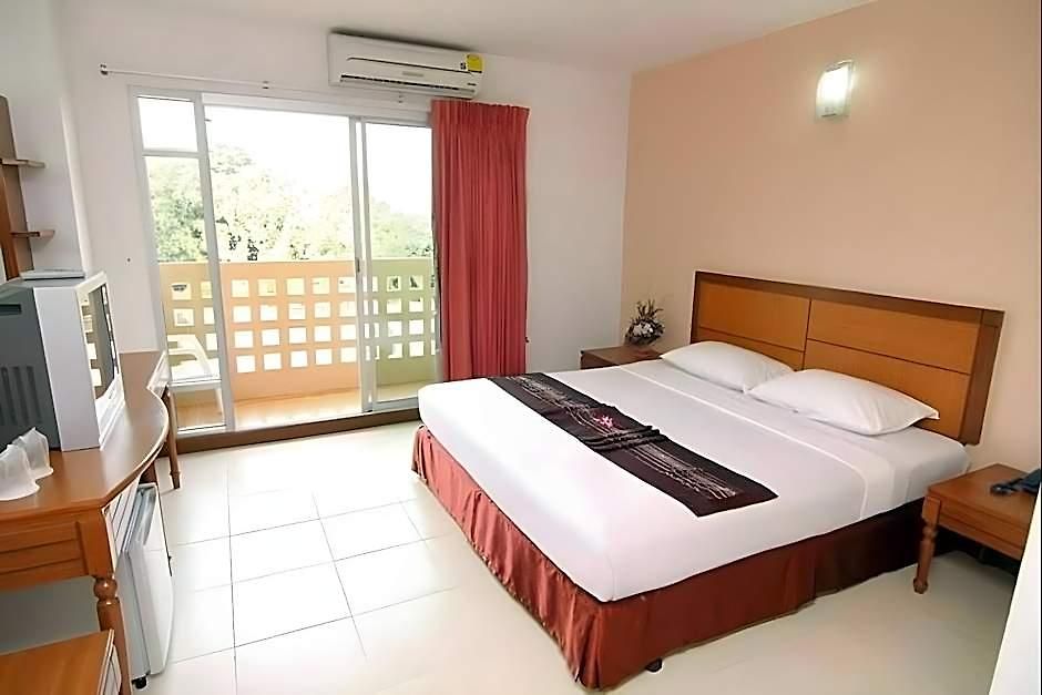 โรงแรม Eastiny Seven