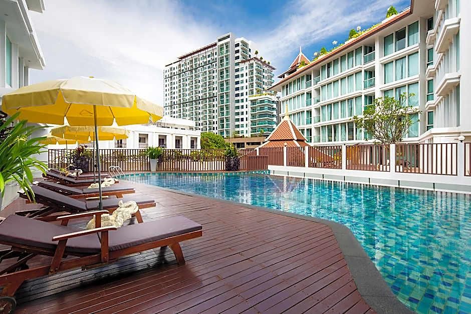Aiyara Grand Hotel