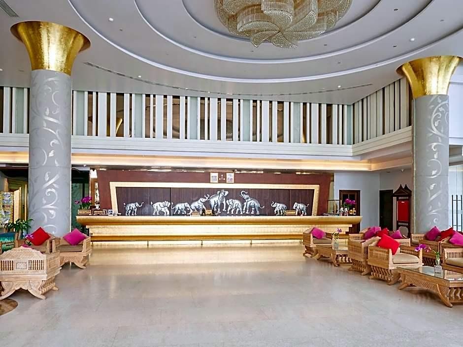 Hotel Aiyara Grand 5*