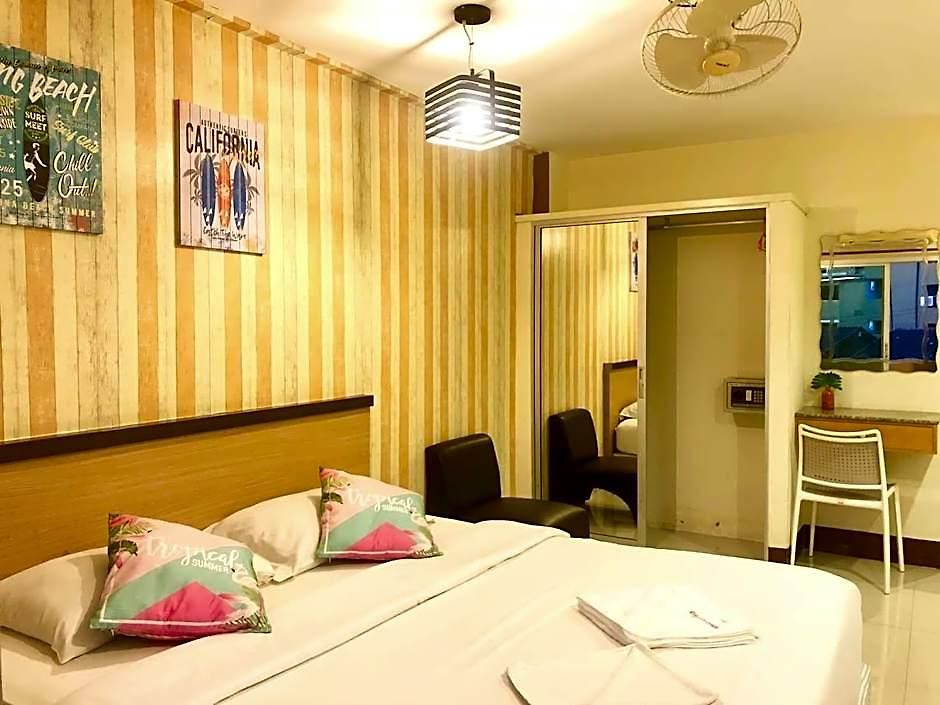 Chitra Hotel