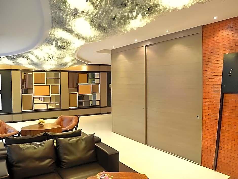 Mooks Aparthotel 2*