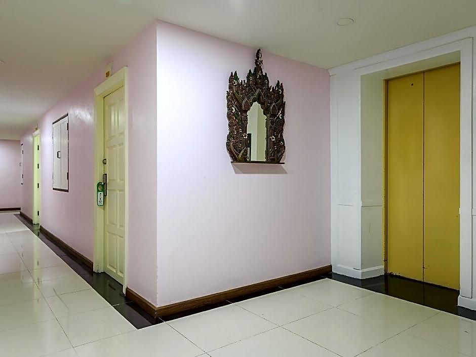 Eastiny Hotel 4*