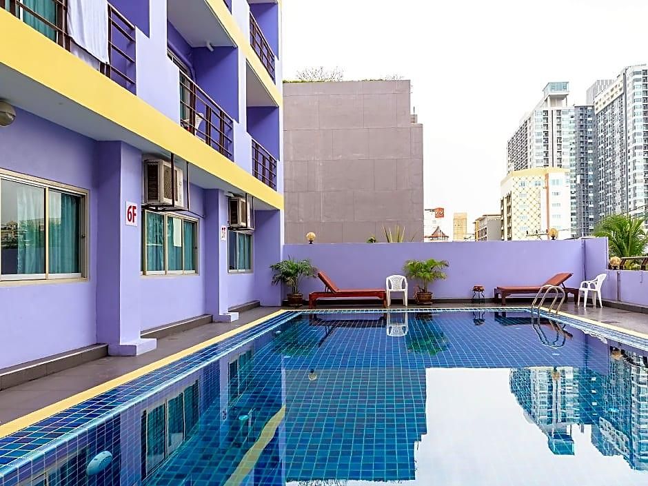 Eastiny Hotel 4*