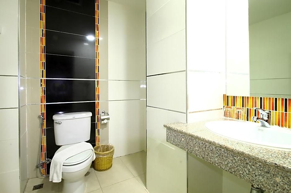 Eastiny Hotel 4*