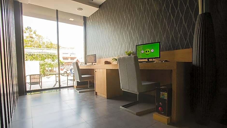 Place Serviced Hotel Pattaya