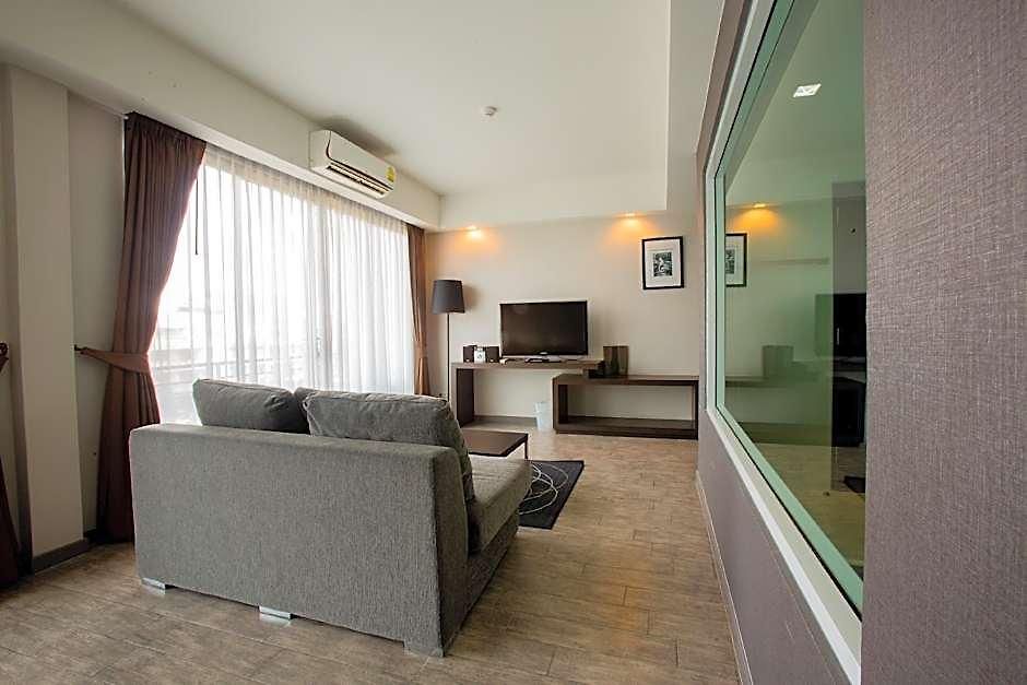 Place Serviced Hotel