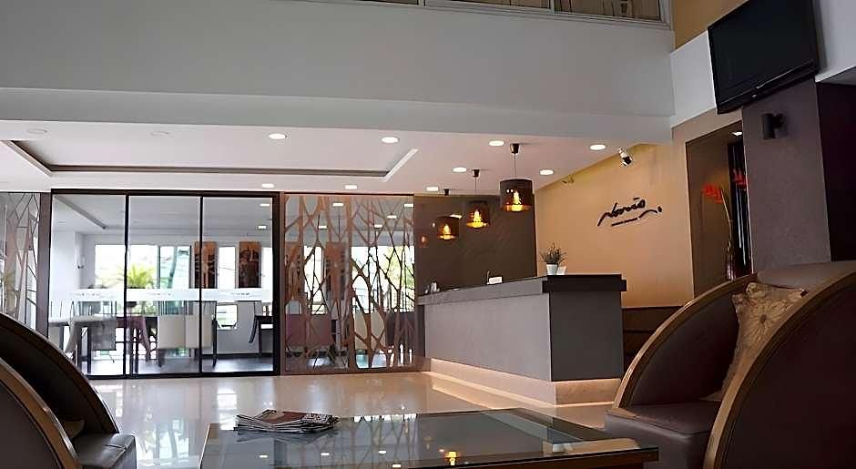 นริส อาร์ท โฮเทล โรงแรม