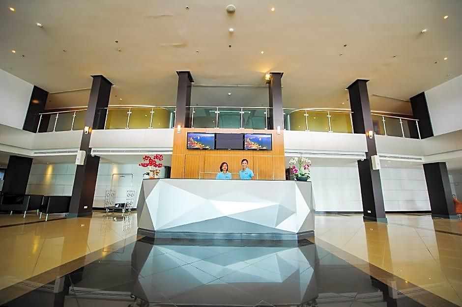 โฮเท็ล ซีเล็คชั่น พัทยา โรงแรม 4*