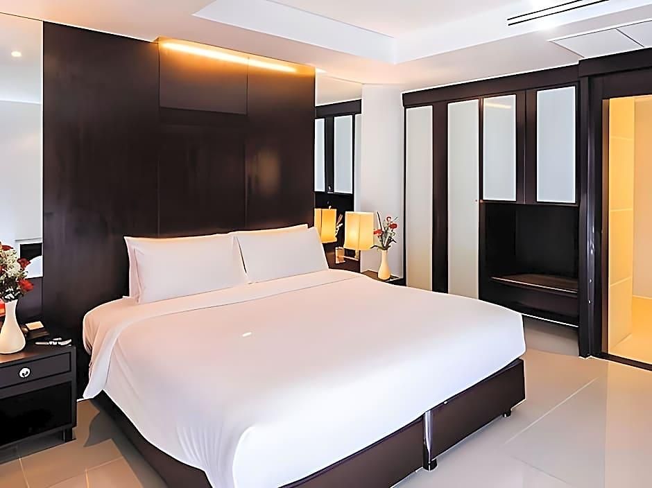 โฮเท็ล ซีเล็คชั่น พัทยา โรงแรม Pattaya