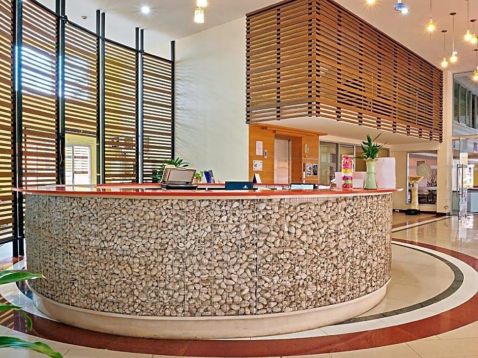 โรงแรม Eastiny Plaza 3*