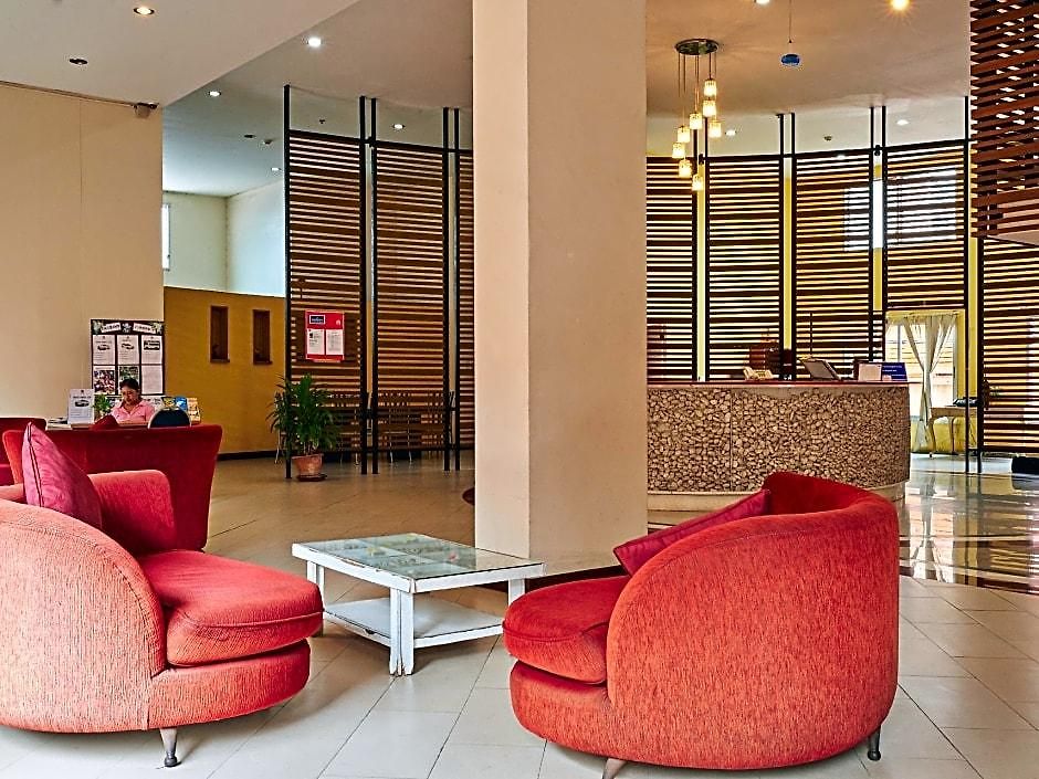 Eastiny Plaza โรงแรม Pattaya
