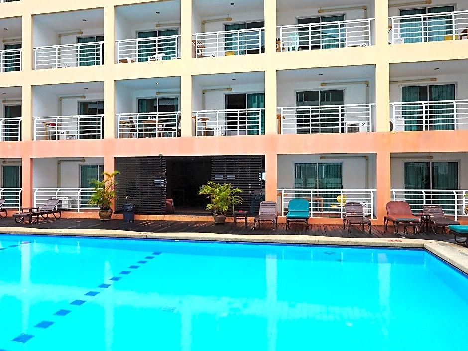 Eastiny Plaza โรงแรม Pattaya