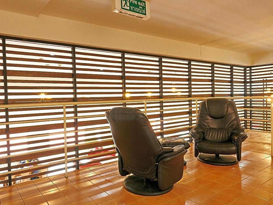 Eastiny Plaza Hotel 3*