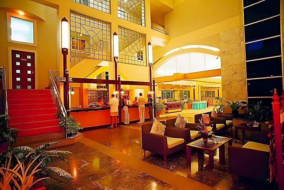 Flipper House - Sha Extra โรงแรม