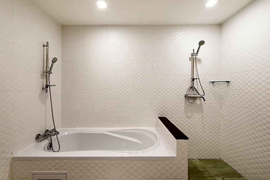 Fx Hotel