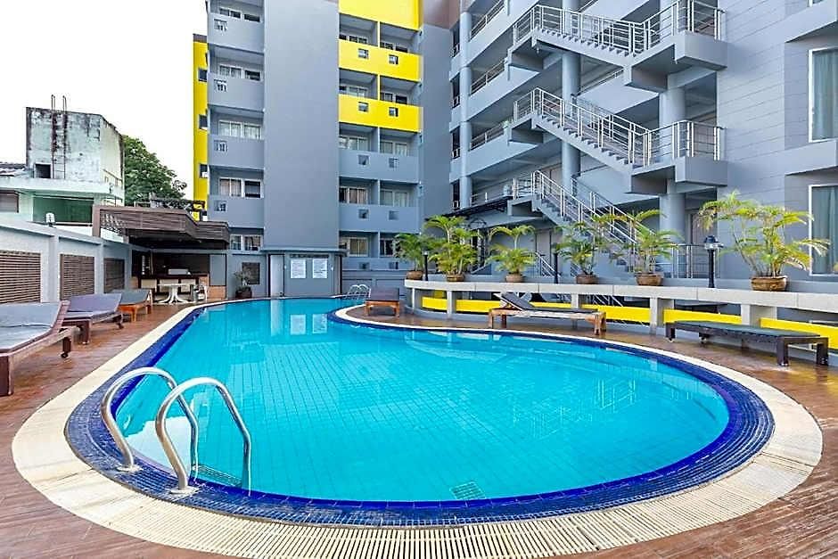 โรงแรมอีสท์ตินี่ Pattaya