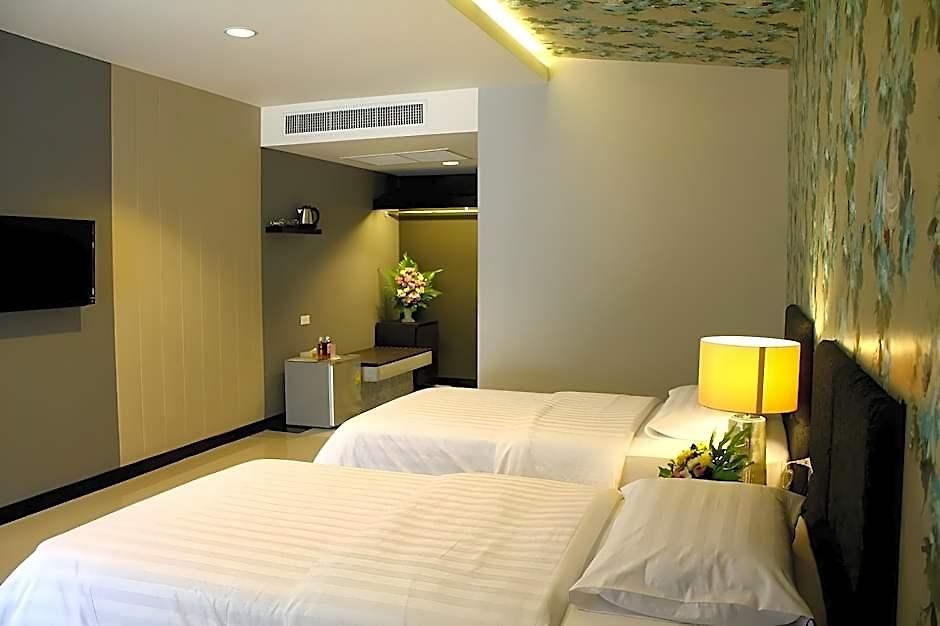 Garden Hotel 3*