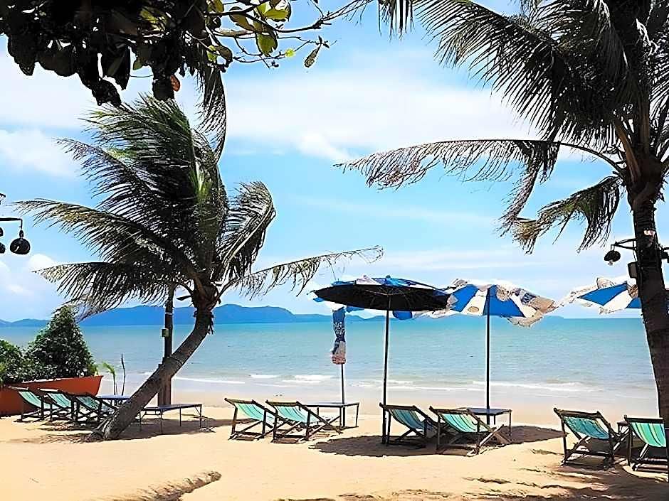 Hotel Sea Falcon On The Water Pattaya