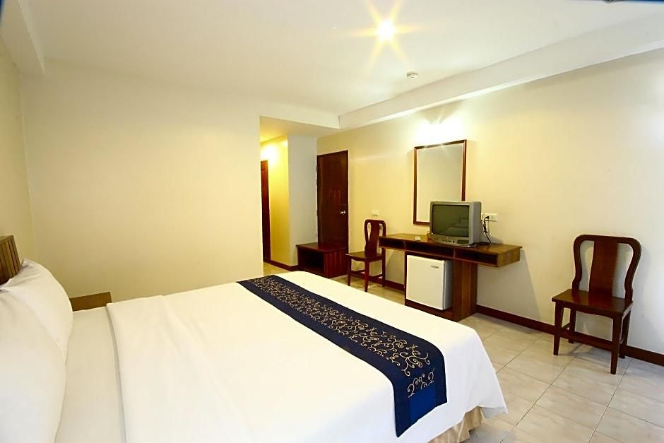 โรงแรม Eastiny Place 3*