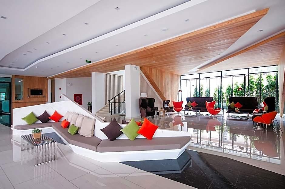 J Inspired โรงแรม 4*