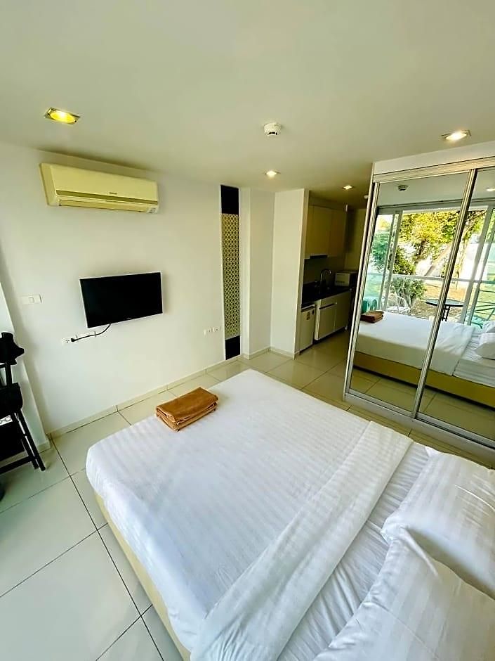 โรงแรม Art On The Hill By Sunny Pattaya
