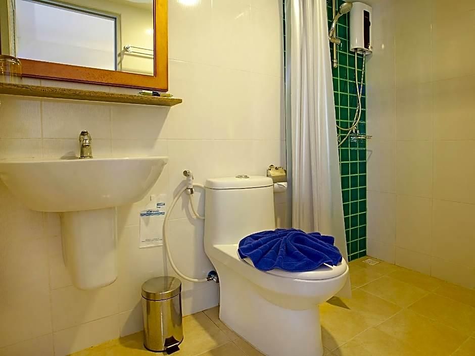Holidays Hotel