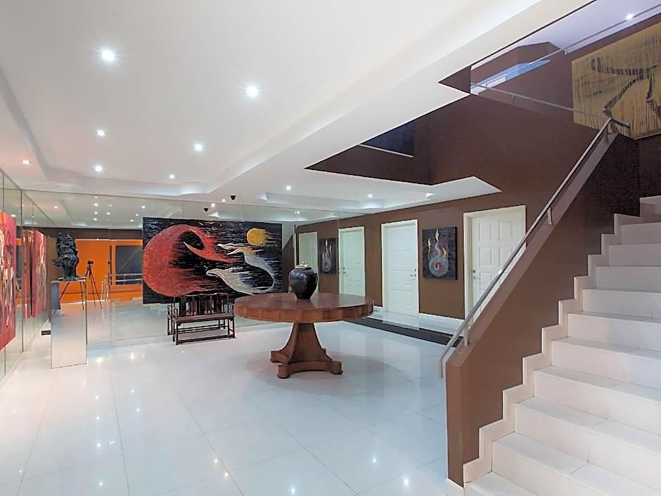 Villa Sharrow Bay Pattaya
