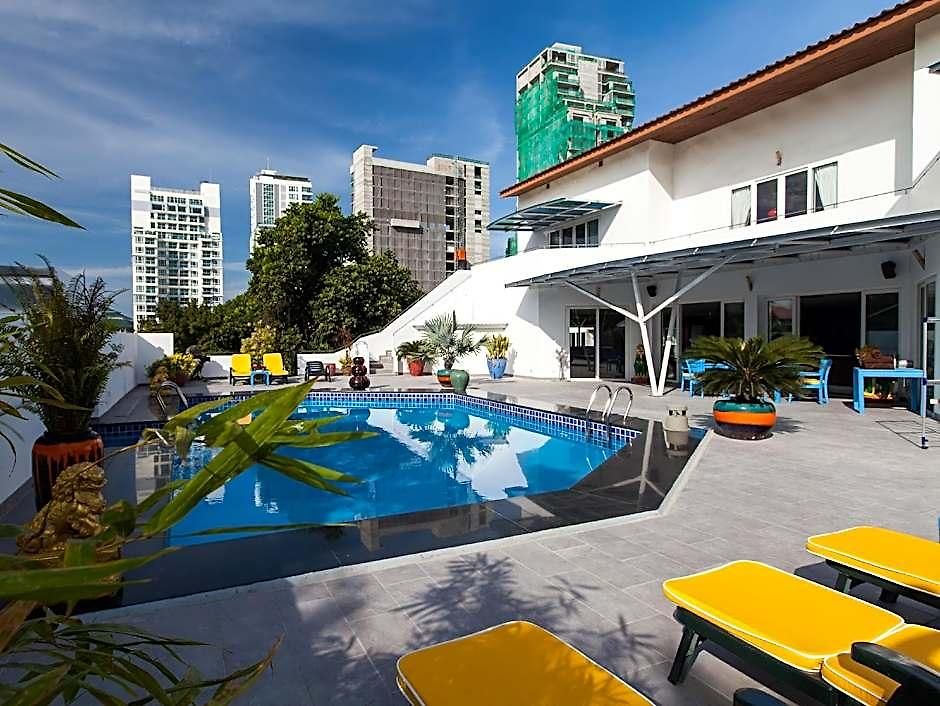 Sharrow Bay Pattaya