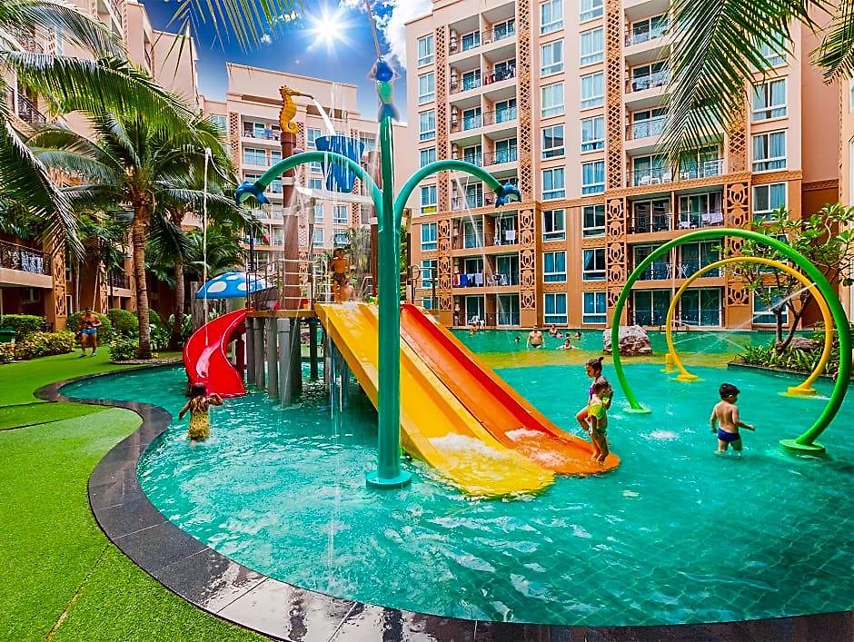Atlantis & Water Park By The Sea Hotel 2*