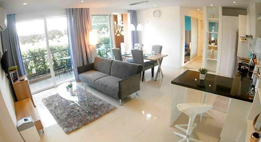 Hotel Atlantis & Water Park By The Sea 2*