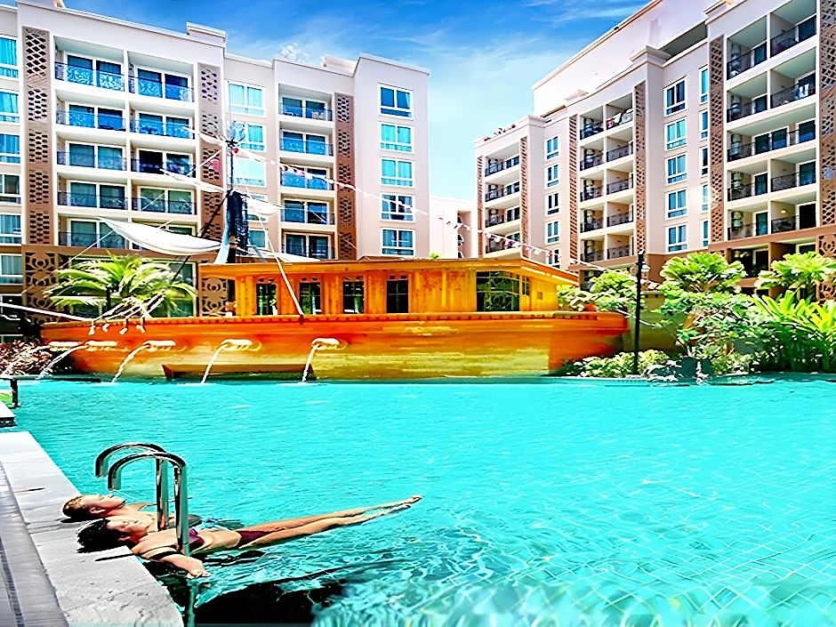 Hotel Atlantis & Water Park By The Sea