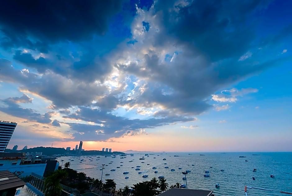 Deep Blue Z10 Pattaya