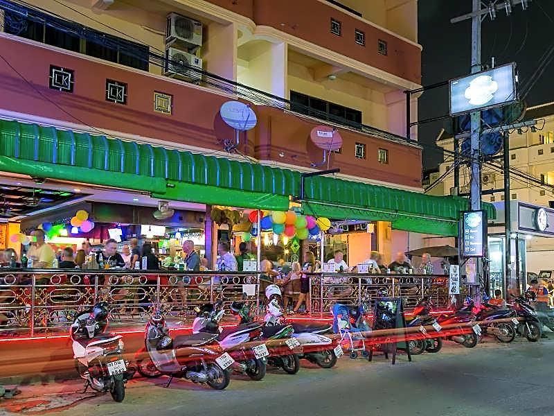 Harrys Bar & Restaurant Hotel Pattaya