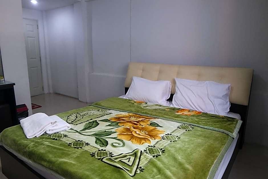 Hotel Oyo 75414 Kjs Pattaya