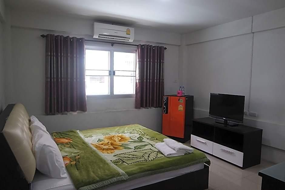 Oyo 75414 Kjs Hotel Pattaya