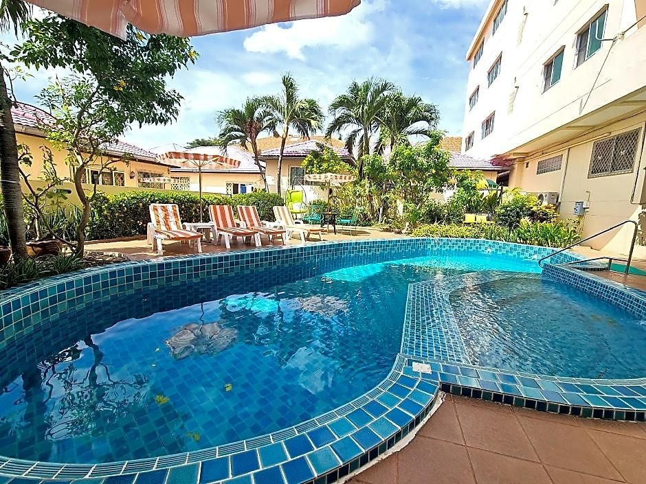 Aparthotel Butterfly Garden Boutique Residences: Luxury & With Full Amenities