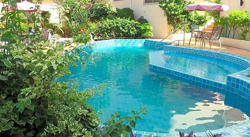 Butterfly Garden Boutique Residences Apts And Villas, A Lifestyle Destination Ex Lg 1-3 Bedroom Units , Full Kitchen, 2 Full Bathrooms, Rain Shower, Bath, Free Bbq, Free Fast Fiber Optic Wifi, Staff 24-7 Pattaya