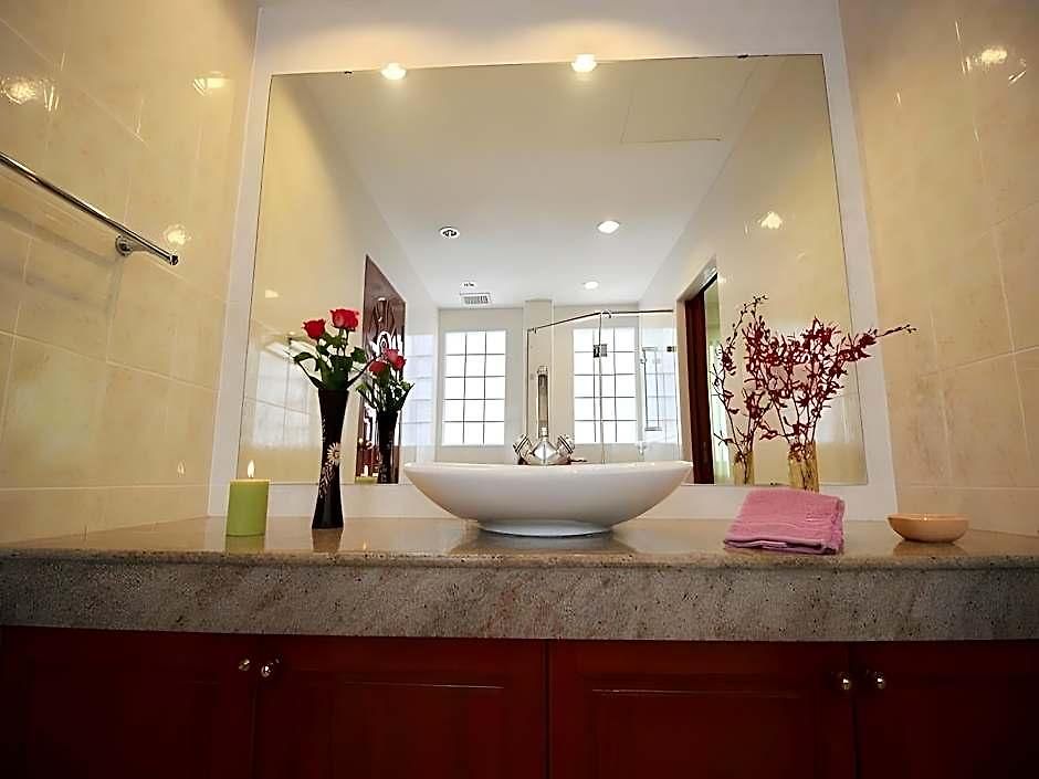 Butterfly Garden Boutique Residences: Luxury & With Full Amenities Aparthotel Pattaya