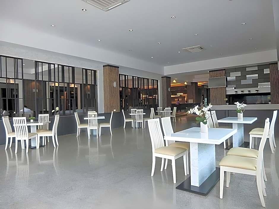 โรงแรม The Grand Day Night Pattaya