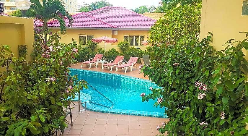 Aparthotel Butterfly Garden Boutique Residences: Luxury & With Full Amenities Pattaya